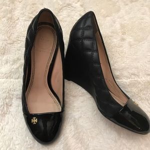 Tory Burch Leather Wedge Pump | Black | Size 5